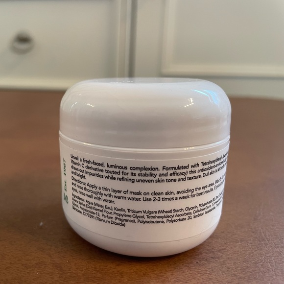 Mario Badescu Brightening Mask with Vitamin C 2 oz full size NWT 🎉Host Pick🎉 - Picture 2 of 2